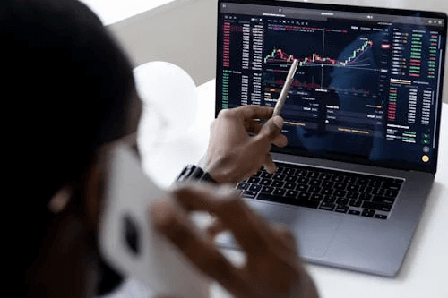 Guadagno AI comunità e supporto